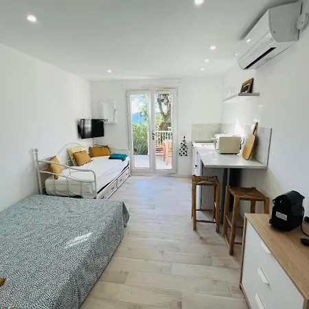 Studio De Vacances Dans Résidence Avec Piscine *